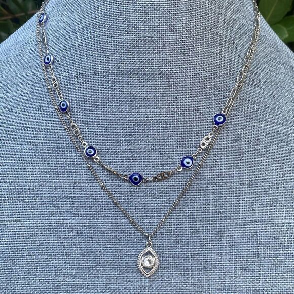NWT New Urban Outfitters (OU) Silver/Blue Double Layer Evil Eye Pendant Necklace - Picture 2 of 8